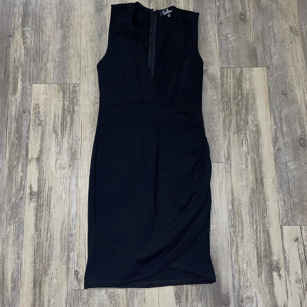 Lulu’s Black Dress